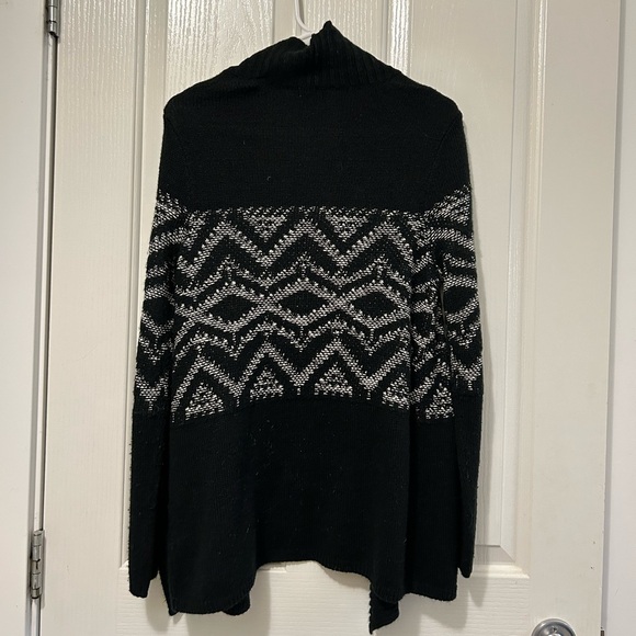 Reitman’s knit cardigan - Picture 2 of 3